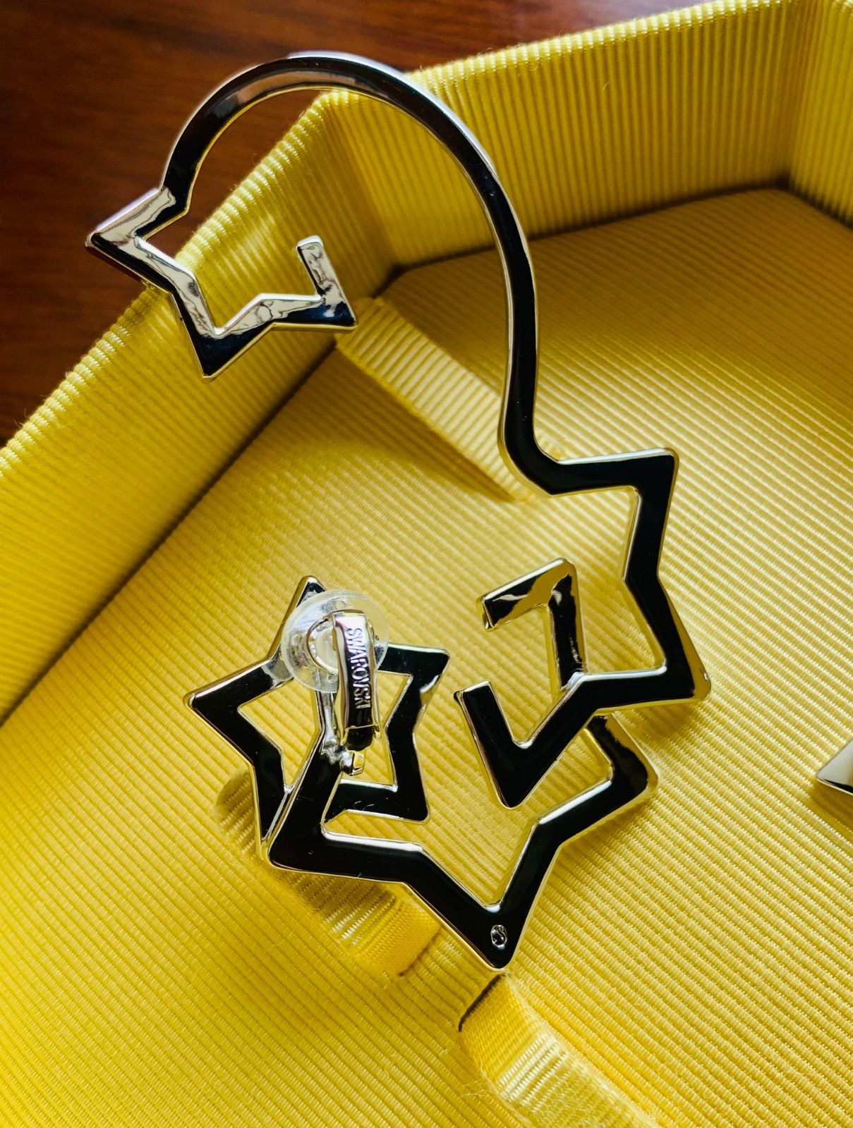 新品 スワロフスキー SWAROVSKI Stella イヤーカフ 3点セット 新品 スワロフスキー SWAROVSKI Stella イヤーカフ 3点セット