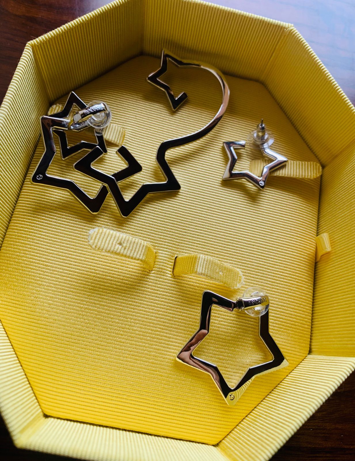 新品 スワロフスキー SWAROVSKI Stella イヤーカフ 3点セット 新品 スワロフスキー SWAROVSKI Stella イヤーカフ 3点セット