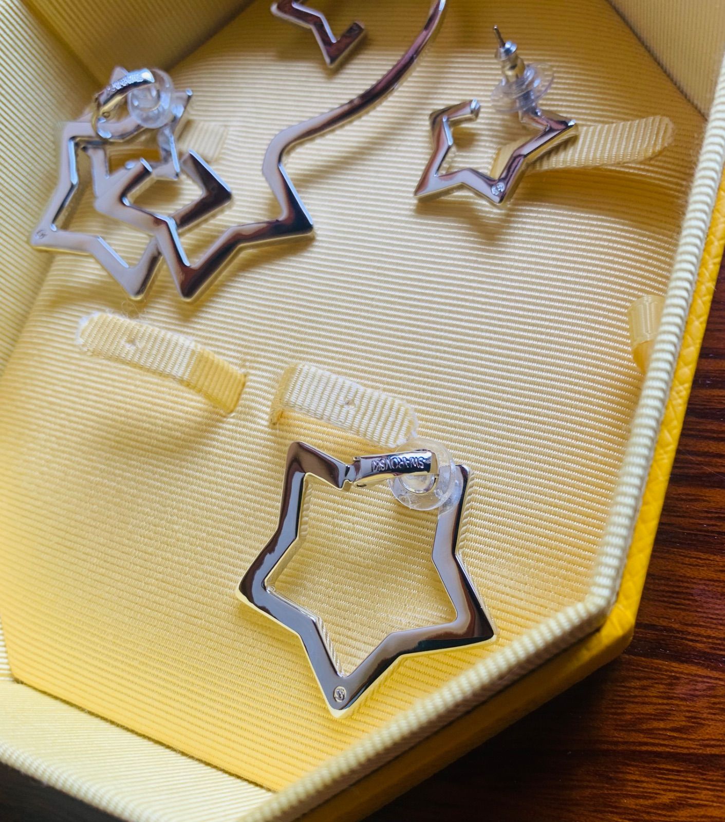 新品 スワロフスキー SWAROVSKI Stella イヤーカフ 3点セット 新品 スワロフスキー SWAROVSKI Stella イヤーカフ 3点セット