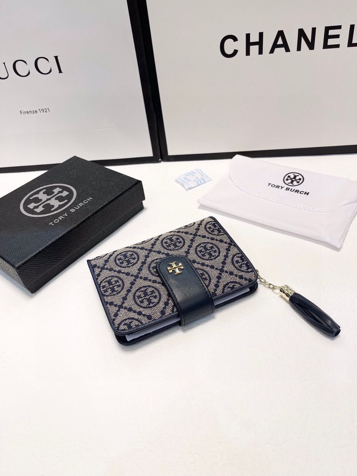 Tory Burch/湯麗柏?/財布、クレジットカードスロット収納紙幣と手形、両用カードバッグ財布、多機能小銭入れカードバッグ三つ折り短冊財布[本日特価|新品未使用品]