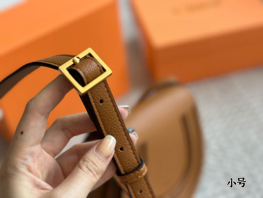 【今日特価】Chloe Hudson Saddle Bag クロエ ハドソン サドル バッグ