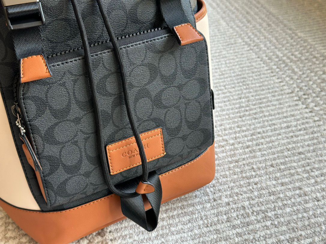 【今日特価】Coach Track 2021 New Design ダブルショルダーバッグ