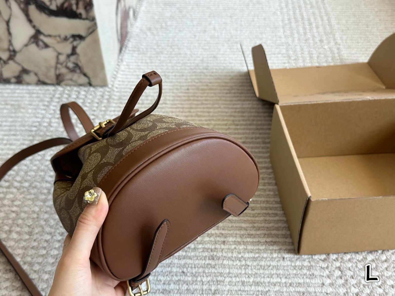【今日特価】C Brand Backpack - C ブランド ダブルショルダーバッグ