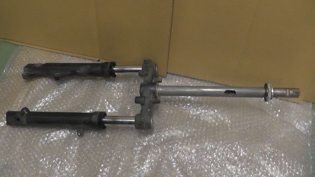 ジョグ(FI)Deluxe　SA39J-654xxx　の　フロントフォーク　:#1780628778