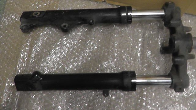 ジョグ(FI)Deluxe　SA39J-654xxx　の　フロントフォーク　:#1780628778