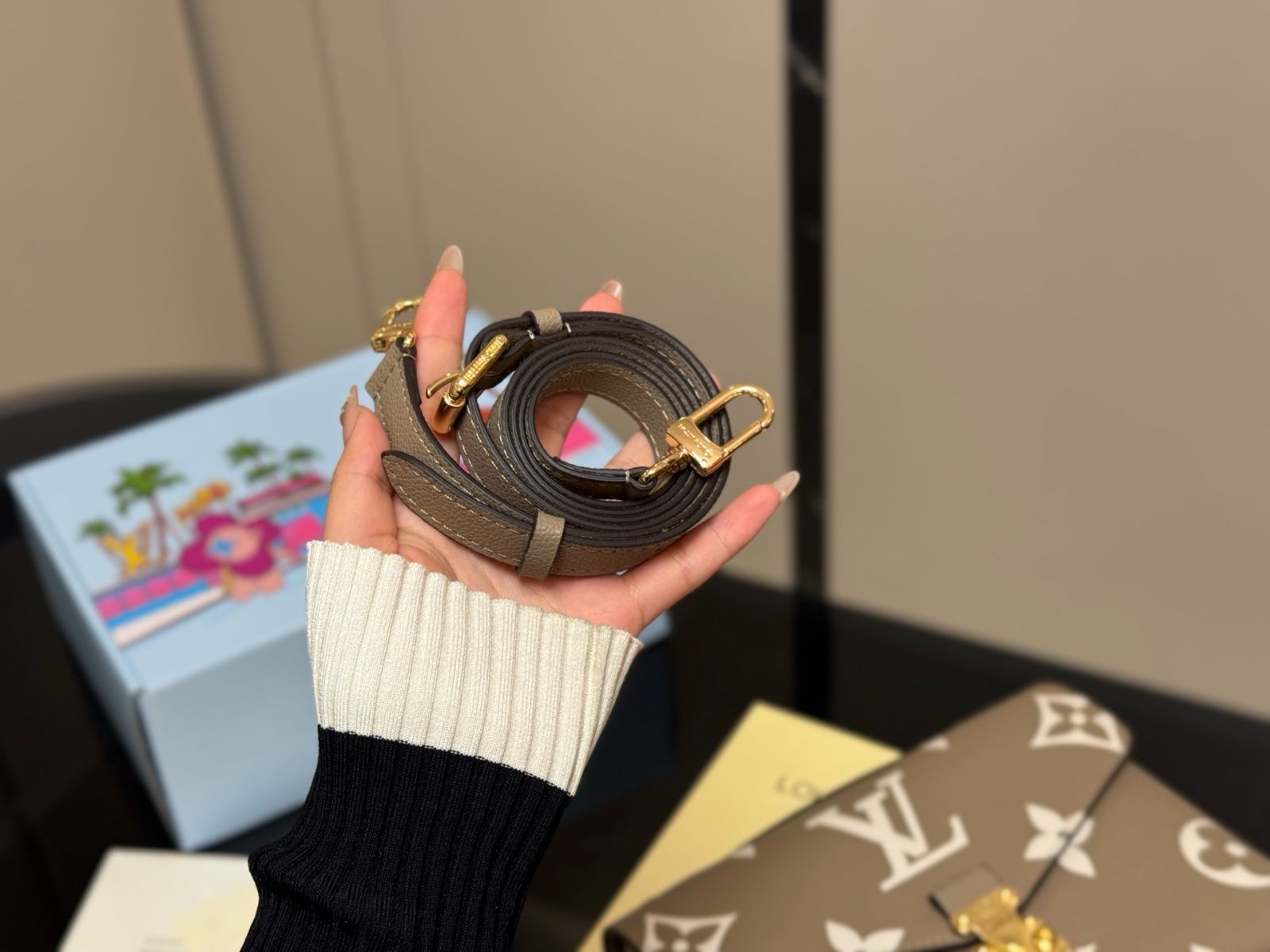 【今日特価】LV 牛皮 クラシック メッセンジャーバッグ 【今日特価】LV 牛皮 クラシック メッセンジャーバッグ
