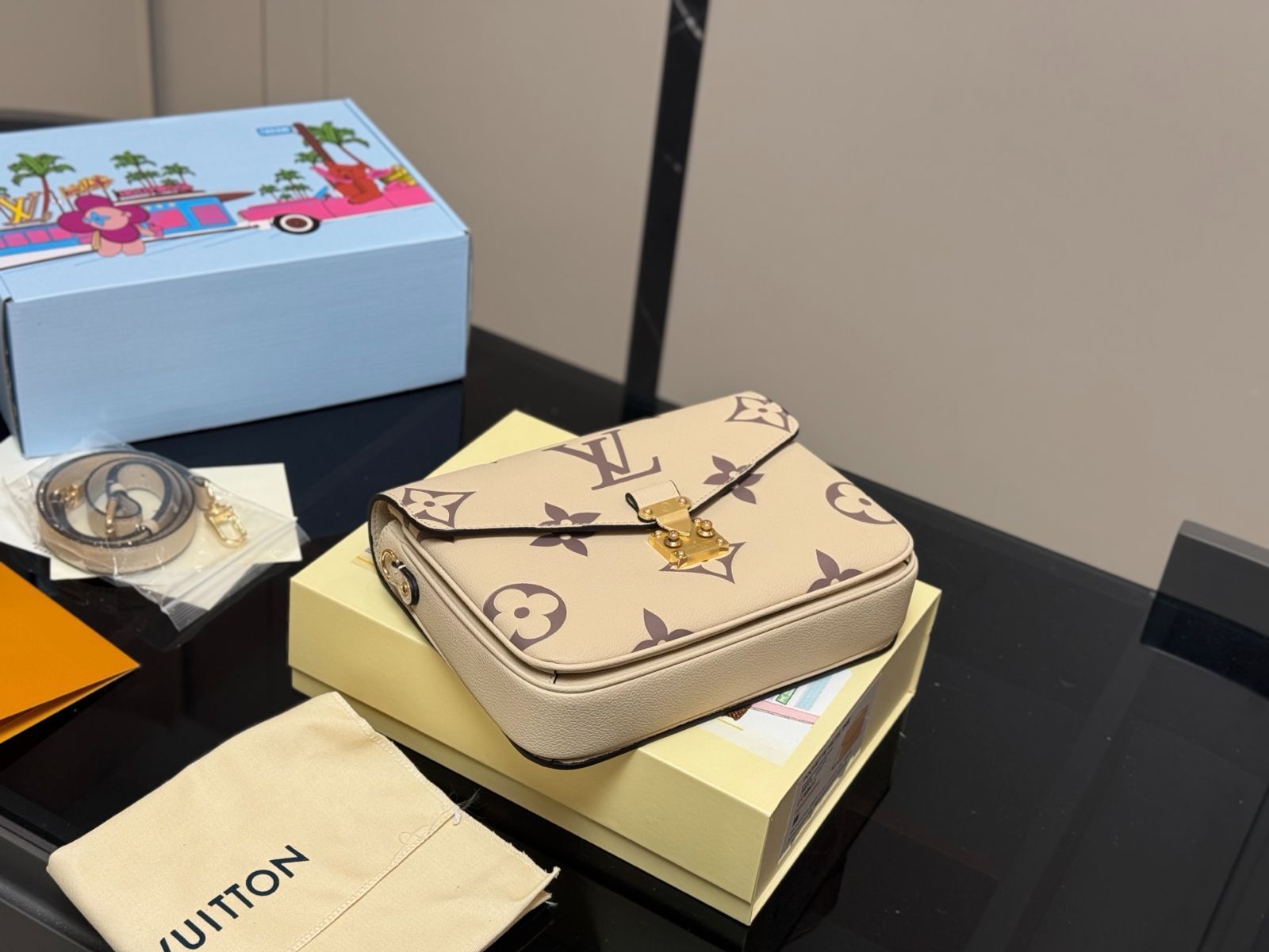 【今日特価】LV 牛皮 クラシック メッセンジャーバッグ 【今日特価】LV 牛皮 クラシック メッセンジャーバッグ