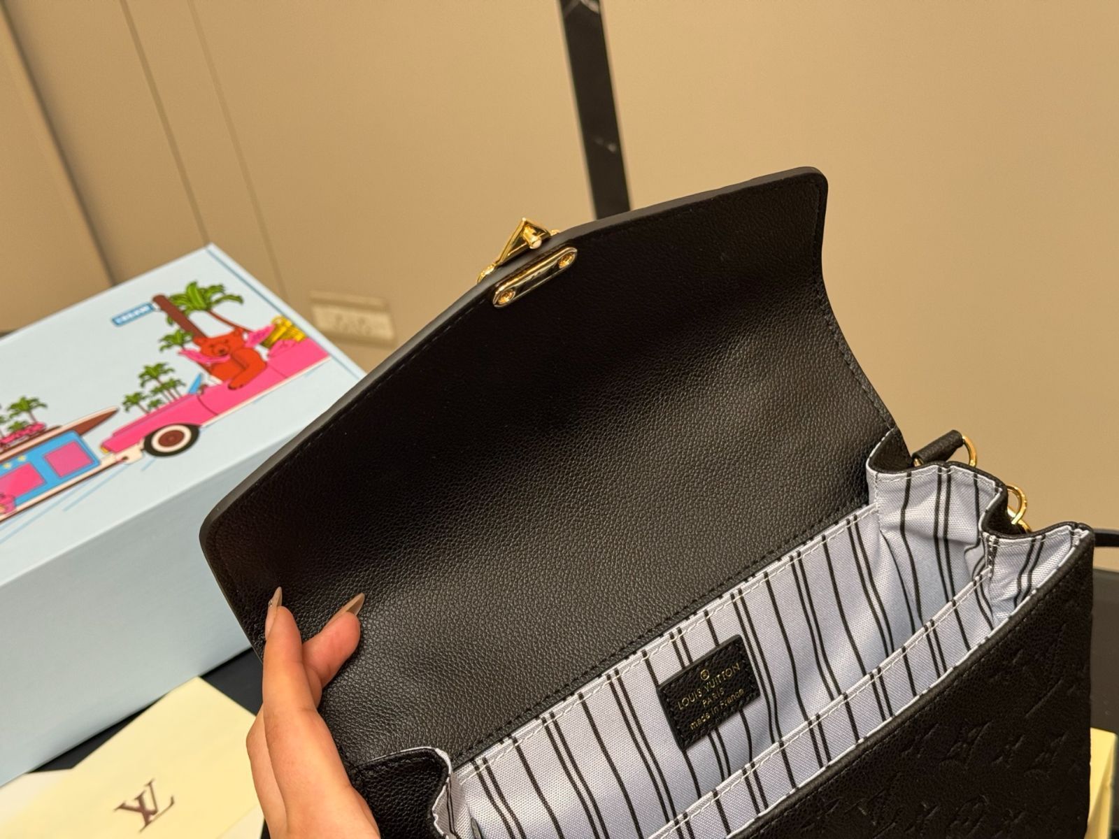 【今日特価】LV 牛皮 クラシックメッセンジャーバッグ