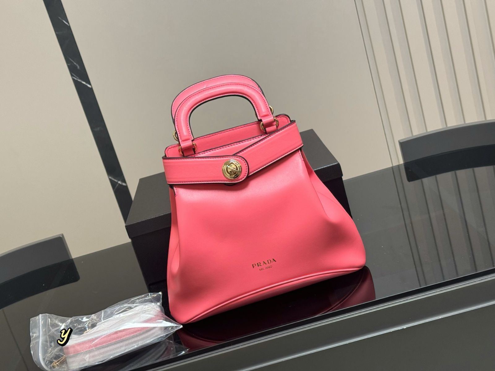 【今日特価】Prada Hobo プラダ ホボ ヴィンテージ アームピッチバッグ