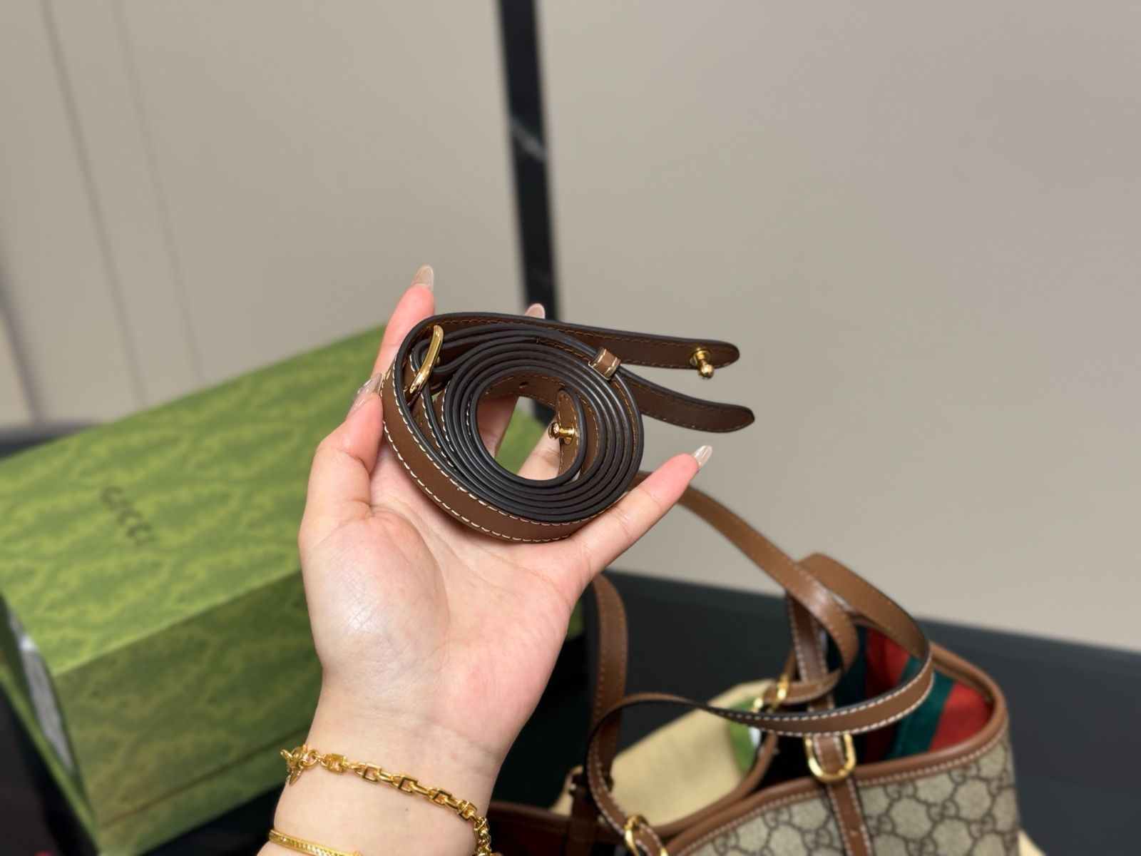 【今日特価】Gucci GG Tote Bag グッチ GG トートバッグ 【今日特価】Gucci GG Tote Bag グッチ GG トートバッグ