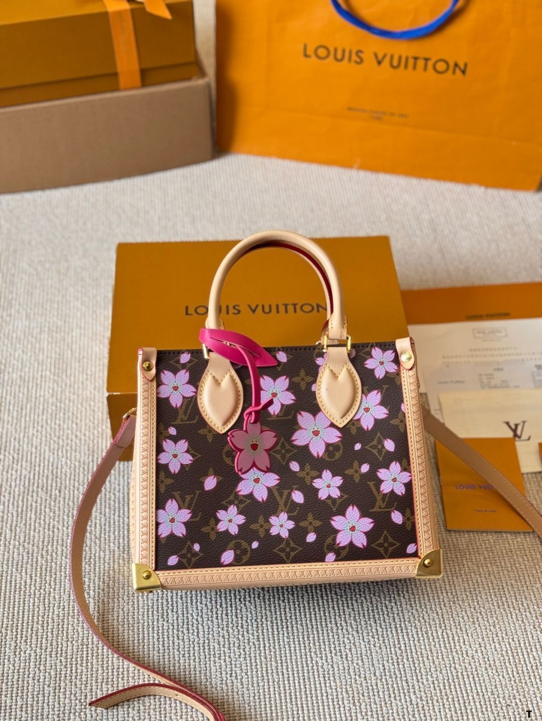 【今日特価】LV Onthego Jungle Print Tote オンザゴー ジャングルプリント トートバッグ