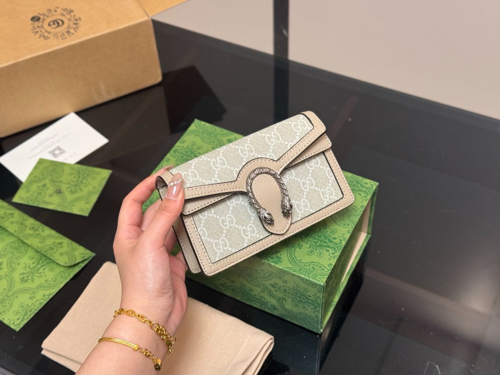 【今日特価】Gucci Dionysus グッチ ダイオニーサス ミニバッグ