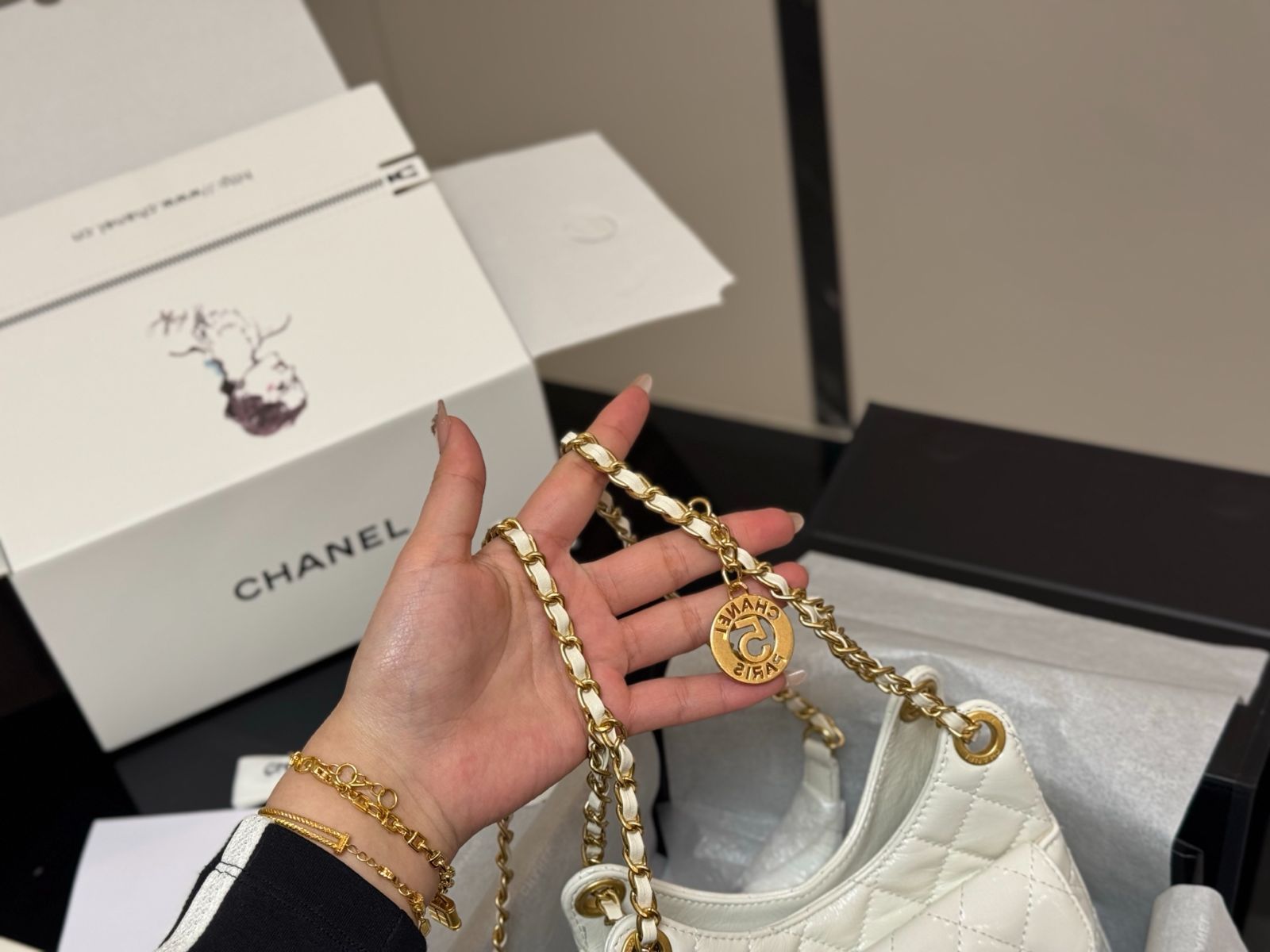 【今日特価】Chanel 23C Hippie Hobo Bag チャネル 23C ヒッピーホーボバッグ