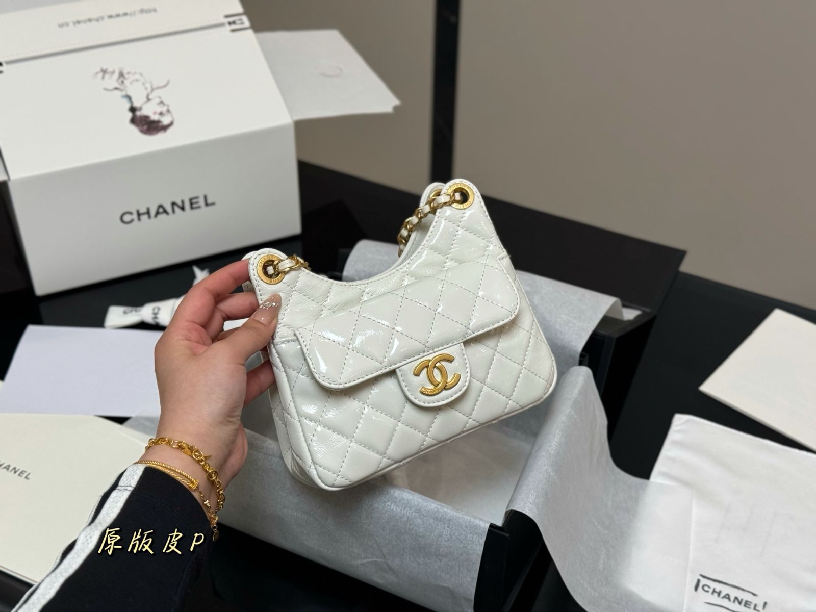 【今日特価】Chanel 23C Hippie Hobo Bag チャネル 23C ヒッピーホーボバッグ