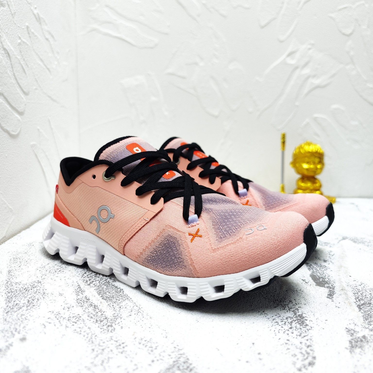 On Cloud X3 Sneakers オン クラウドX3 ジョギング スポーツ トレーニング ランニングシューズ メンズ レディース スニーカー タウンユース 新品 未使用 ピンク