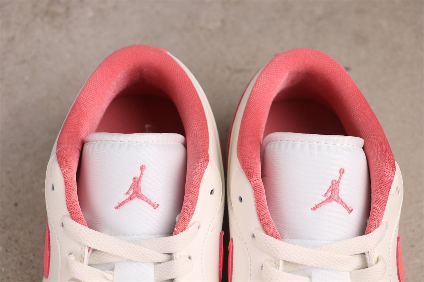【今日特価】Jordan エアジョーダン aj1 エアジョーダン 1 Low DC0774-109 ローカット 白ピンク