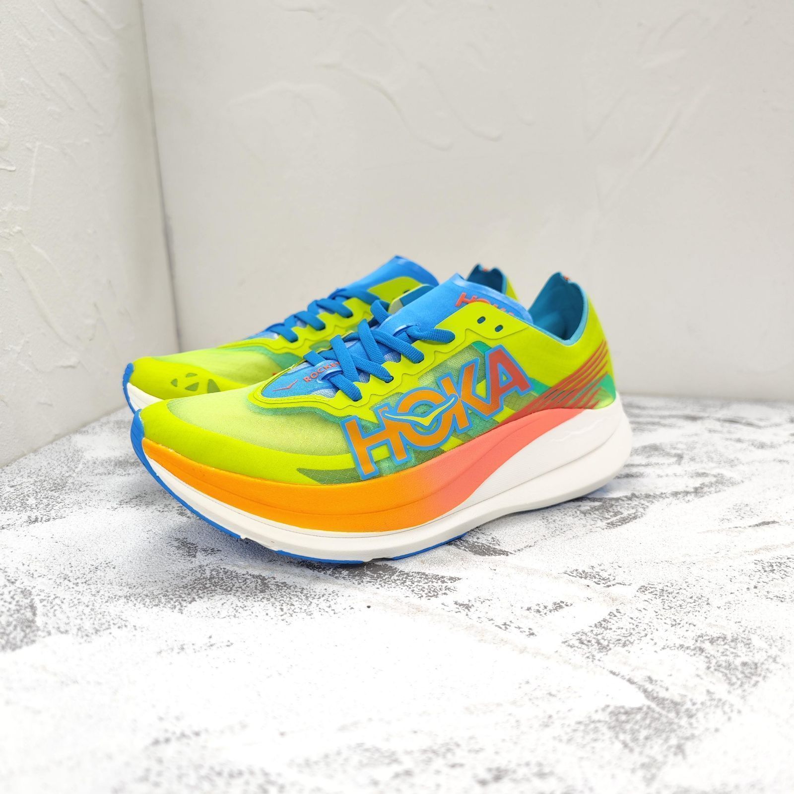 HOKA ROCKET X ホカ ロケット X ランニングシューズ メンズ　レディース　イエロー　オレンジ
