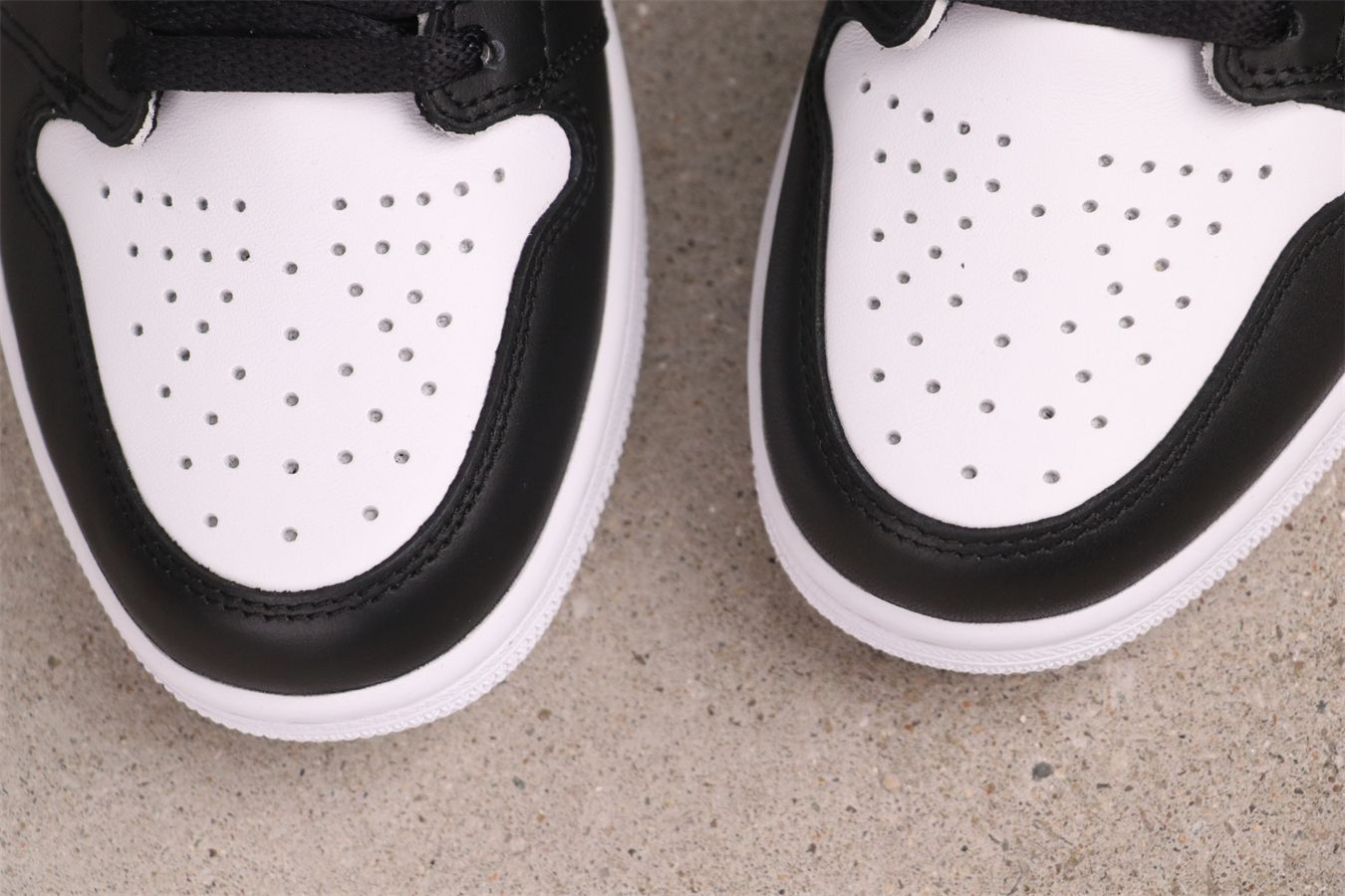 【今日特価】Jordan エアジョーダン aj1 AJ1 エアジョーダン 1 High OG DZ5485-041 白藍雷電スプライス