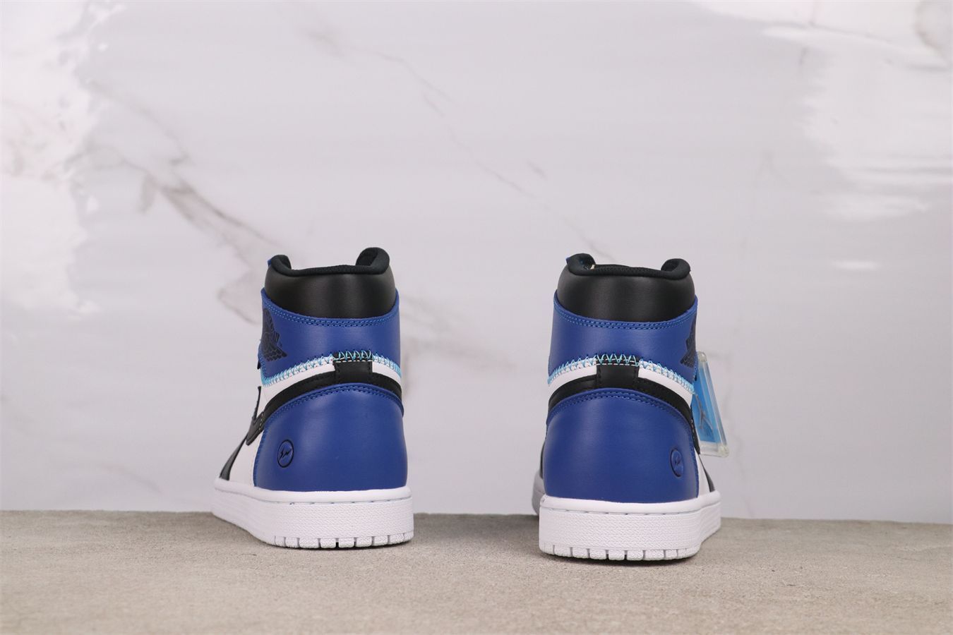 【今日特価】Jordan エアジョーダン aj1 AJ1 エアジョーダン 1 High OG DZ5485-041 白藍雷電スプライス
