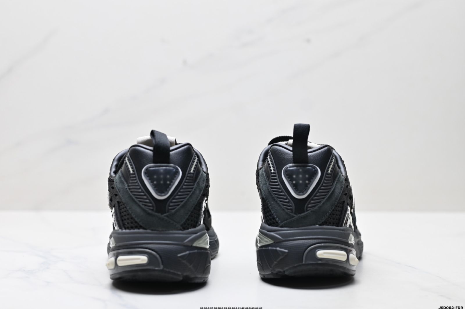 Adidas Adistar Cushion Sftm アディダス 滑り止め耐磨耗 ローカット スポーツダディシューズ