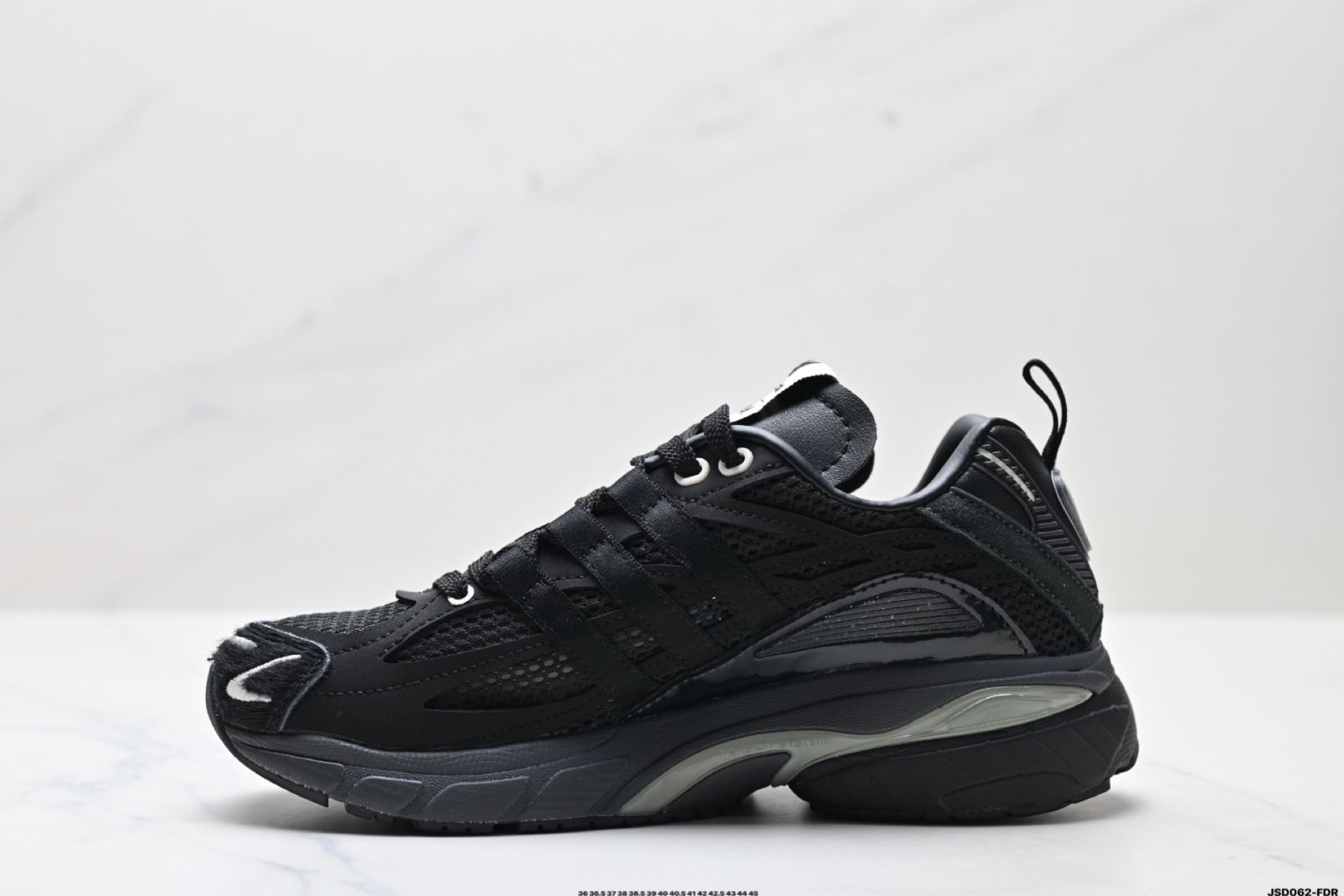 Adidas Adistar Cushion Sftm アディダス 滑り止め耐磨耗 ローカット スポーツダディシューズ