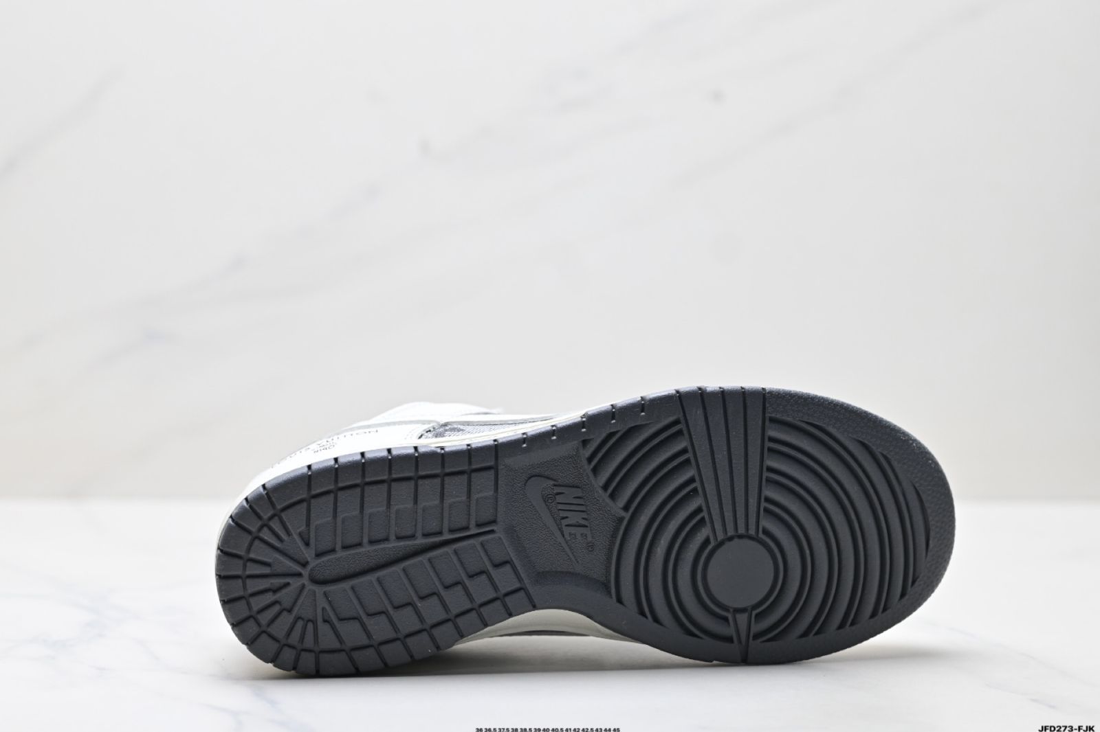 NIKEナイキ Dunk Low Retro ‘DIY ハイエンドカスタマイズ’ ロートップ レジャースポーツ スケートシューズ NIKEナイキ Dunk Low Retro ‘DIY ハイエンドカスタマイズ’ ロートップ レジャースポーツ スケートシューズ