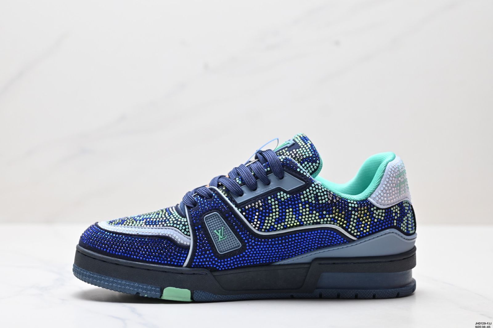 LV(ルイヴィトン)Louis Vuitton Trainer Sneaker Low レジャースポーツカルチャーユニセックススケートシューズ LV(ルイヴィトン)Louis Vuitton Trainer Sneaker Low レジャースポーツカルチャーユニセックススケートシューズ