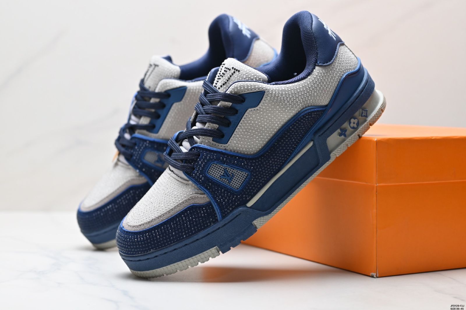 LV（ルイヴィトン）Louis Vuitton Trainer Sneaker Low レジャースポーツカルチャーユニセックススケートシューズ