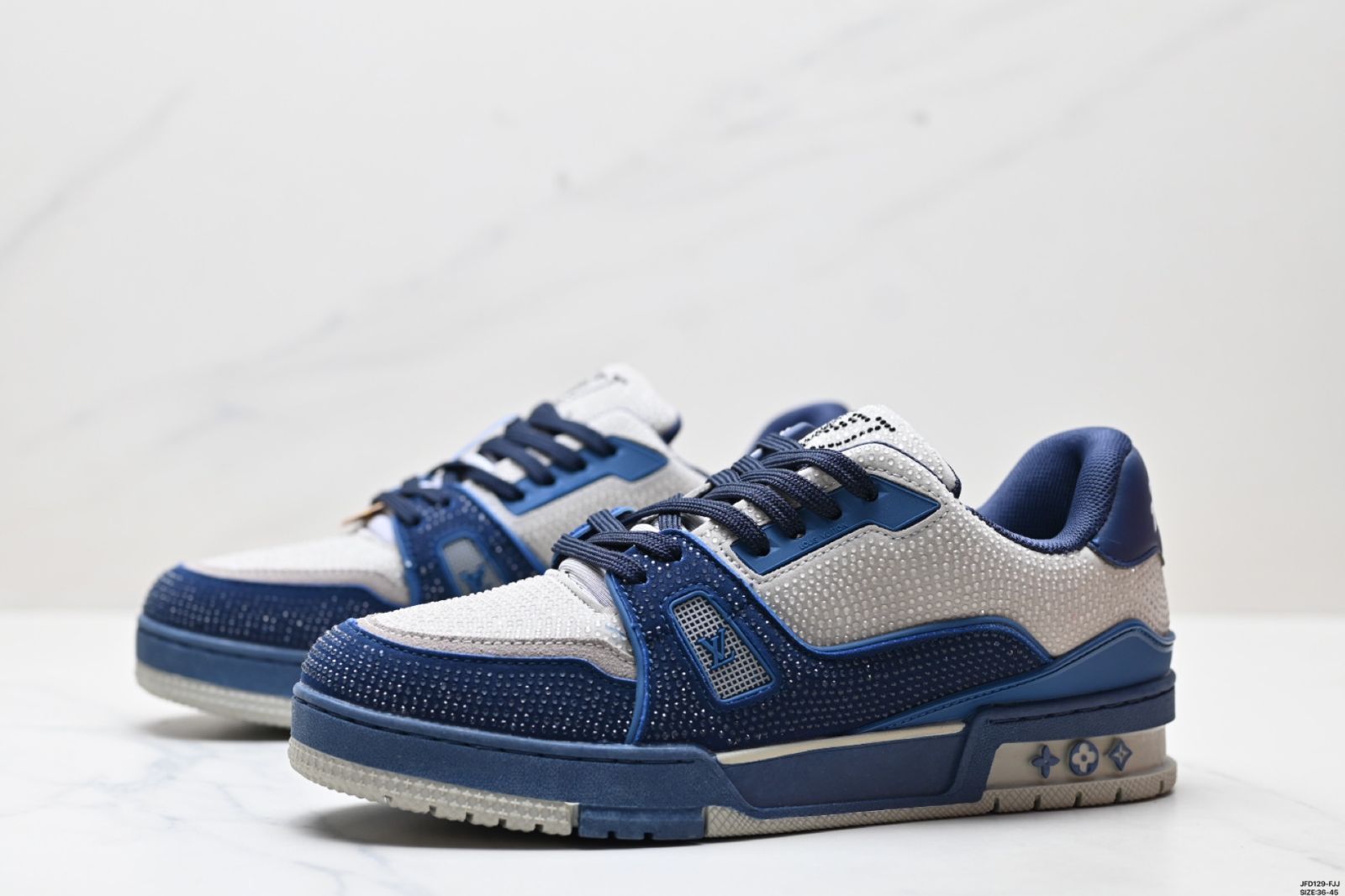 LV（ルイヴィトン）Louis Vuitton Trainer Sneaker Low レジャースポーツカルチャーユニセックススケートシューズ