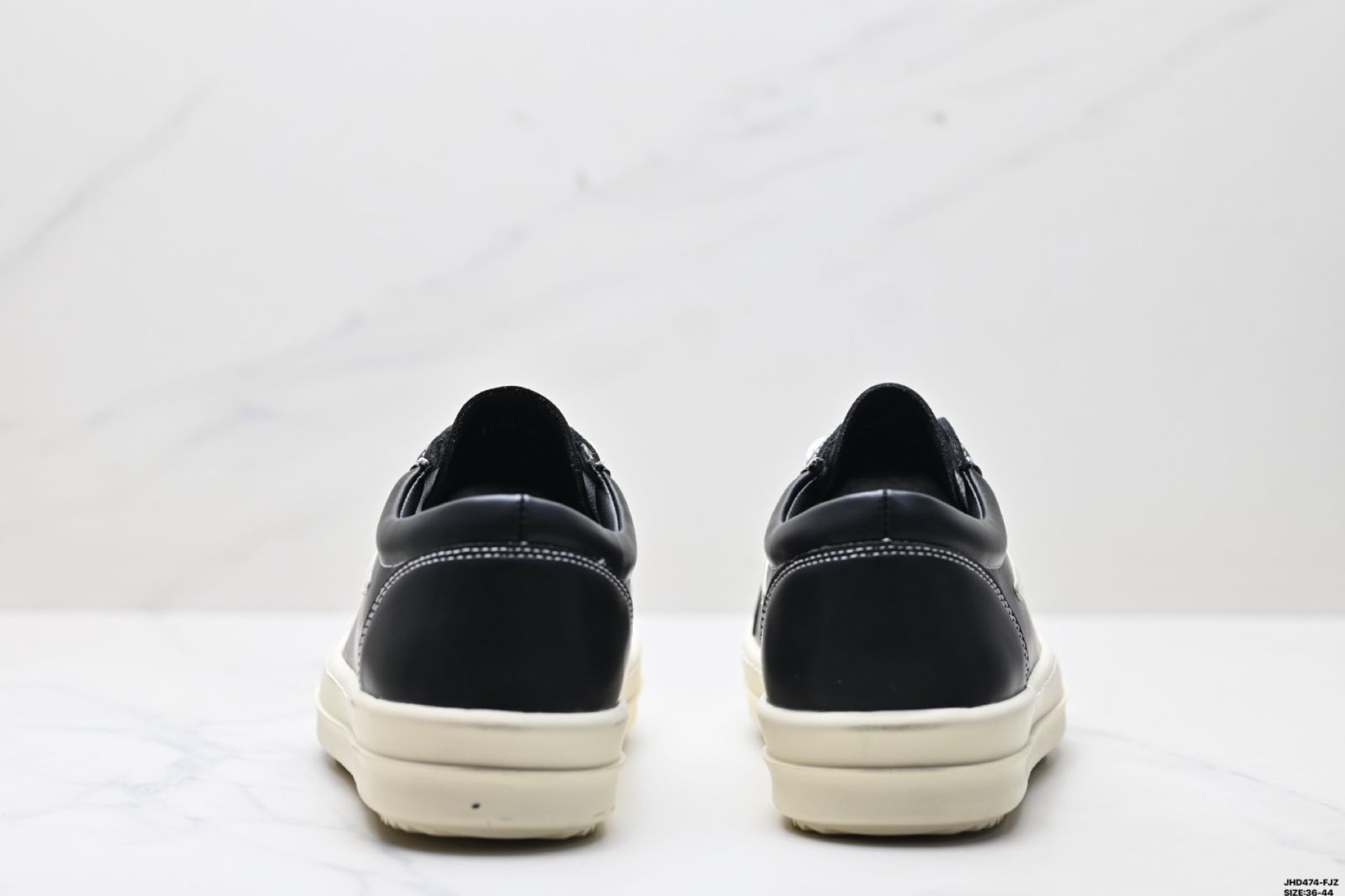 リック オウェンズ / RICK OWENS Hollywood 小牛皮 丸頭 靴紐付き ロートップスケートシューズ