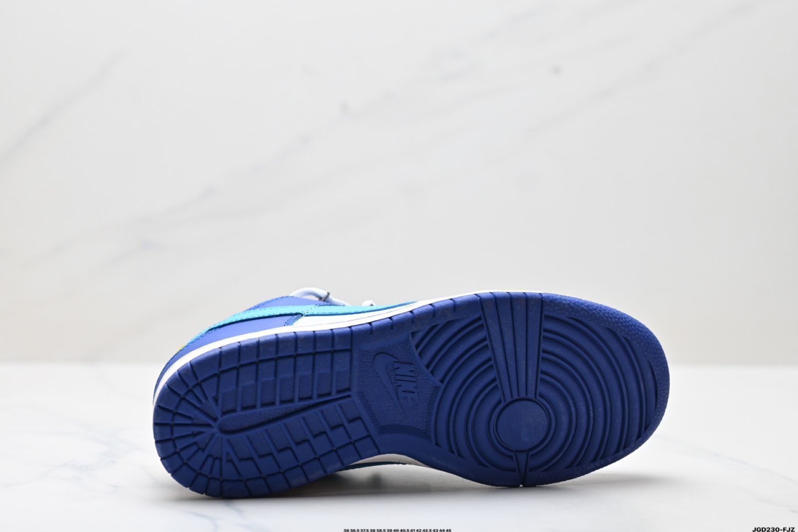 Nike ナイキ DUNK LOW ダンクシリーズ レトロロートップカジュアルスケートボードシューズ