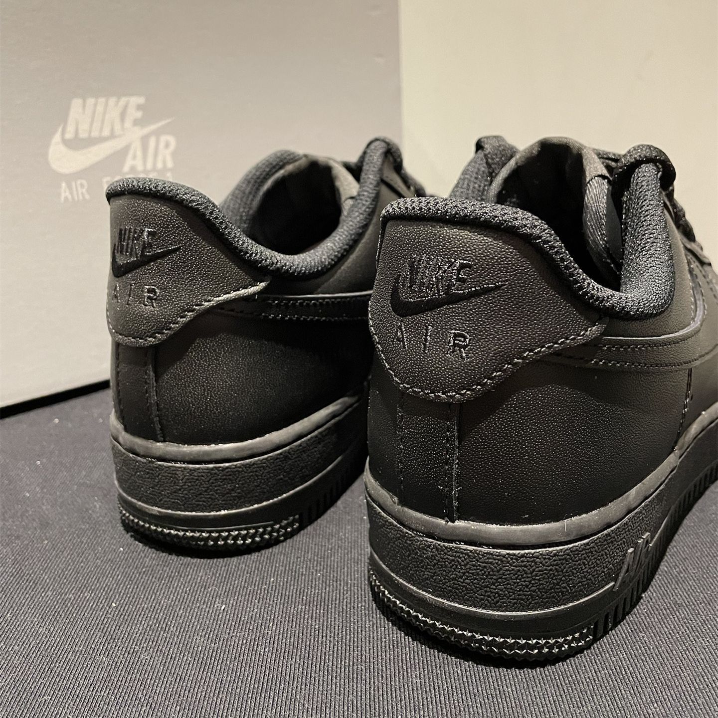 Nike Air Force 1 Low '07 Blackフラットシューズ Nike Air Force 1 Low '07 Blackフラットシューズ