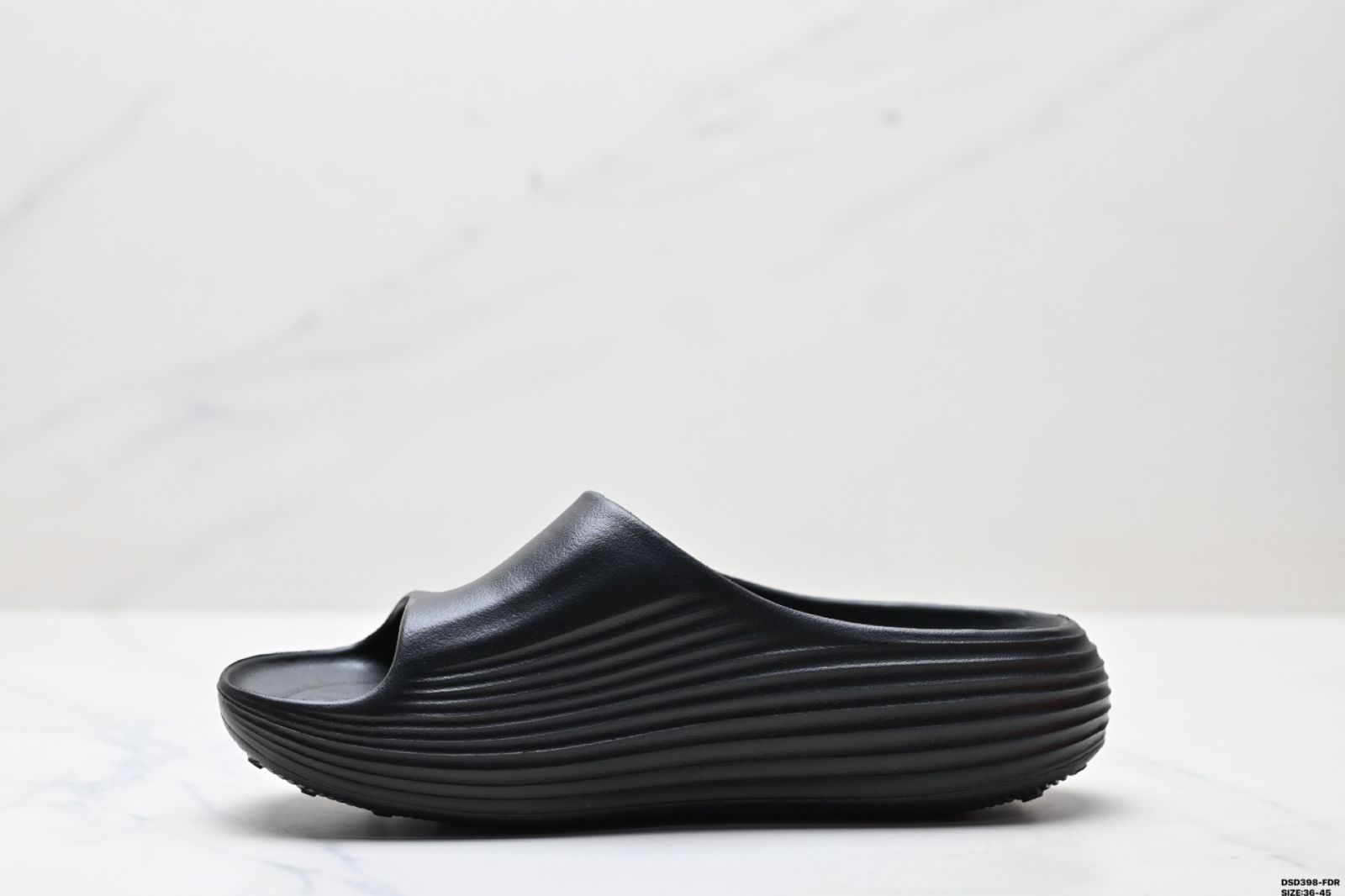 Nike ReactX REJUVEN8 Slide ナイキ シンプル快適 ドームシューズ