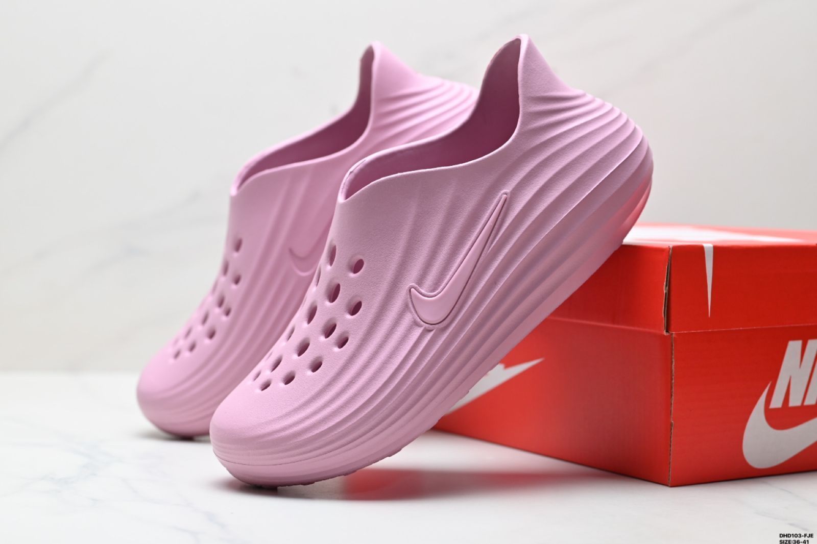 Nike ReactX REJUVEN8(ナイキ リアクト X レジュベン 8) ナイキ シンプルで快適なドームシューズ Nike ReactX REJUVEN8(ナイキ リアクト X レジュベン 8) ナイキ シンプルで快適なドームシューズ