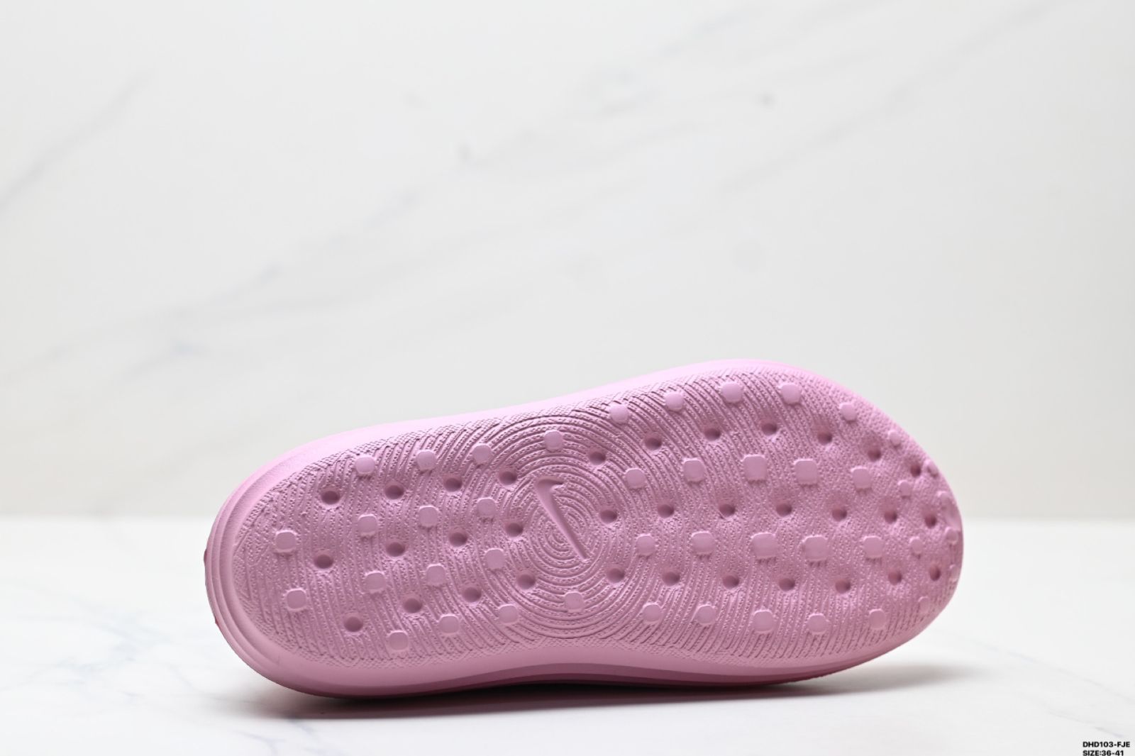 Nike ReactX REJUVEN8(ナイキ リアクト X レジュベン 8) ナイキ シンプルで快適なドームシューズ Nike ReactX REJUVEN8(ナイキ リアクト X レジュベン 8) ナイキ シンプルで快適なドームシューズ