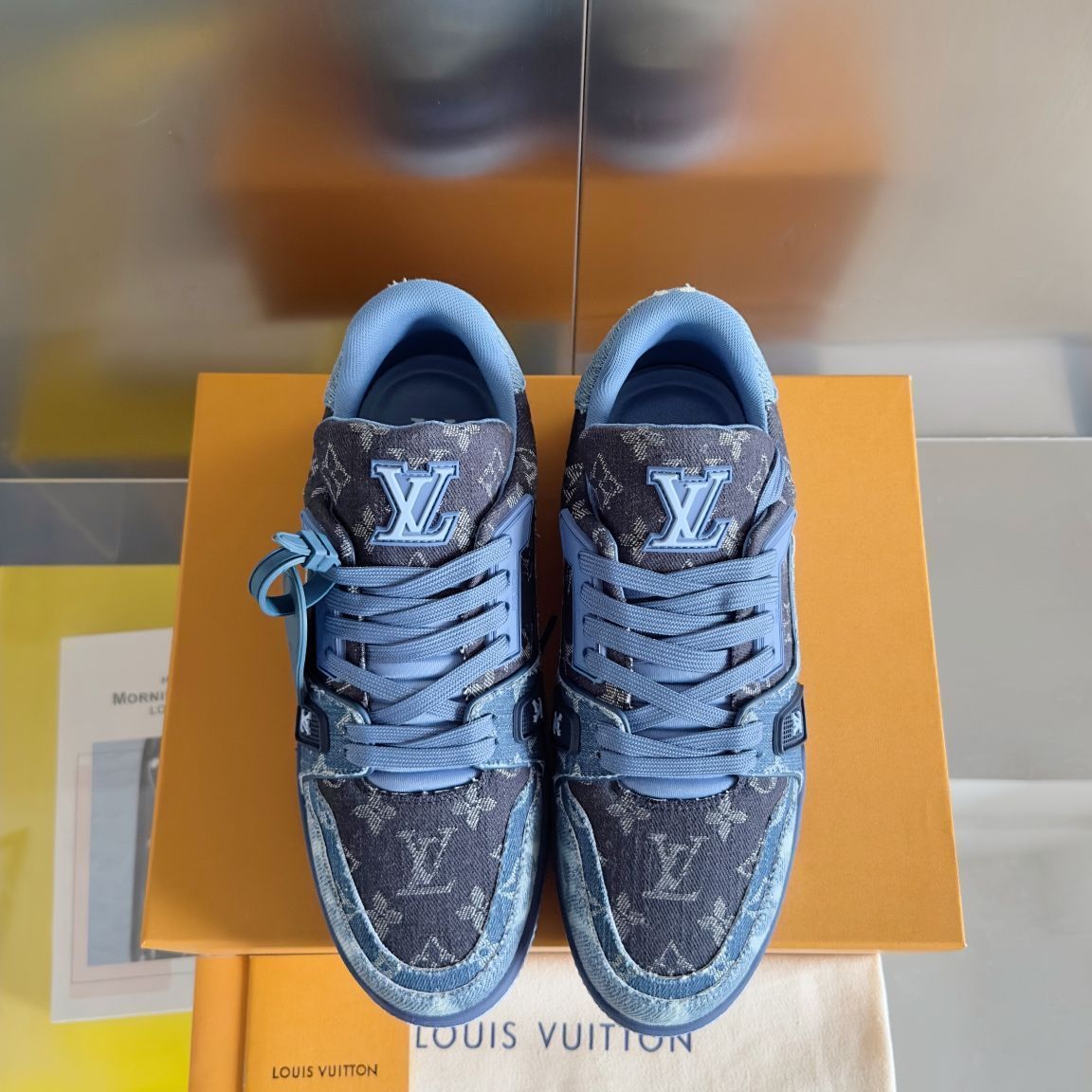 Louis Vuitton trainer レトロブルーのロートップファッショナブルなカジュアルシューズ Louis Vuitton trainer レトロブルーのロートップファッショナブルなカジュアルシューズ