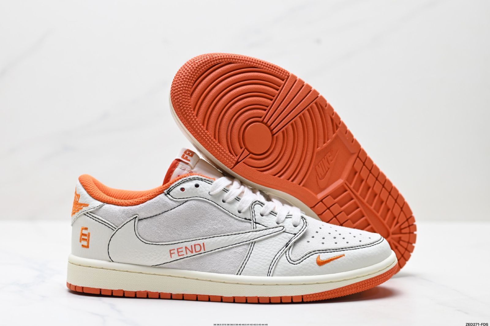 トラヴィス・スコット × エア ジョーダン 1 ロー AJ1 の TS フラッシュコラボレーション逆フック低トップカルチャーバスケットボールシューズ トラヴィス・スコット × エア ジョーダン 1 ロー AJ1 の TS フラッシュコラボレーション逆フック低トップカルチャーバスケットボールシューズ