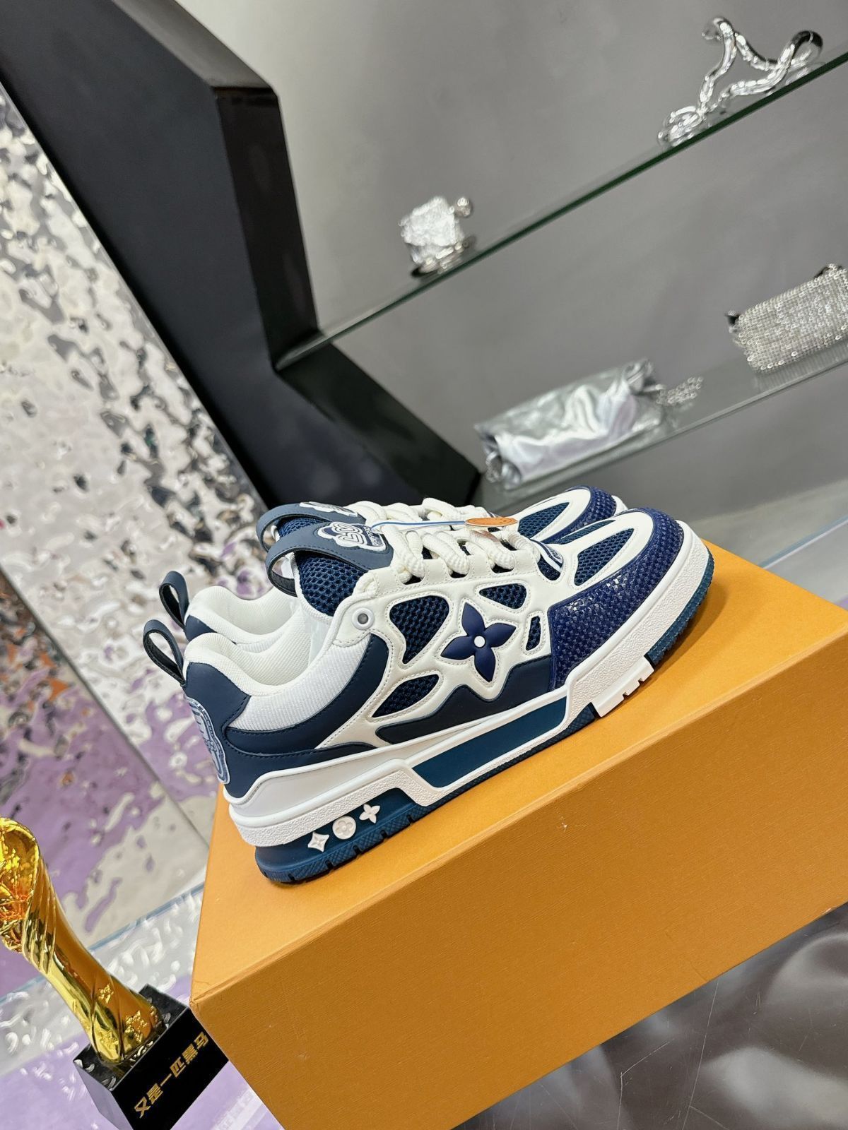 Louis Vuitton trainer カップルスタイルのロートップパンシューズ Louis Vuitton trainer カップルスタイルのロートップパンシューズ