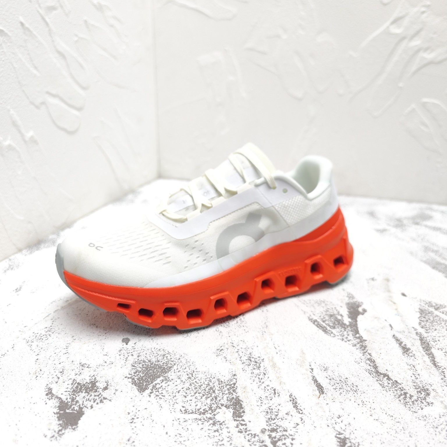 On Cloudmonster ジョギング スポーツ トレーニング ランニングシューズ メンズ レディー スニーカー タウンユース 新品 未使用 オレンジ ホワイト On Cloudmonster ジョギング スポーツ トレーニング ランニングシューズ メンズ レディー スニーカー タウンユース 新品 未使用 オレンジ ホワイト