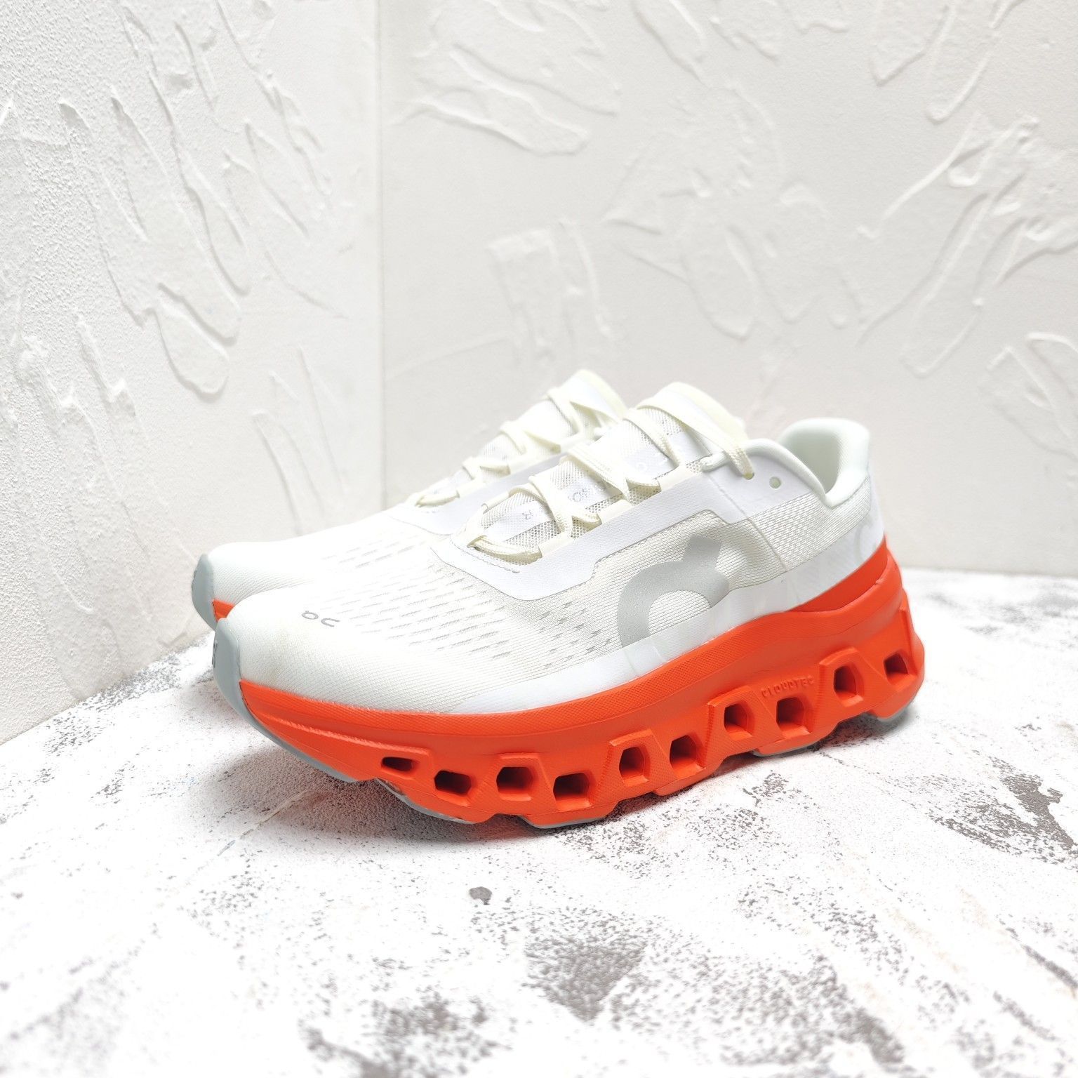 On Cloudmonster ジョギング スポーツ トレーニング ランニングシューズ メンズ レディー スニーカー タウンユース 新品 未使用 オレンジ ホワイト On Cloudmonster ジョギング スポーツ トレーニング ランニングシューズ メンズ レディー スニーカー タウンユース 新品 未使用 オレンジ ホワイト