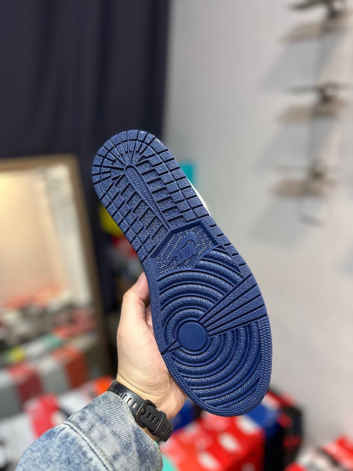 お値下げしました??即購入?? NIKE AIR JORDAN 1 LOw お値下げしました??即購入?? NIKE AIR JORDAN 1 LOw