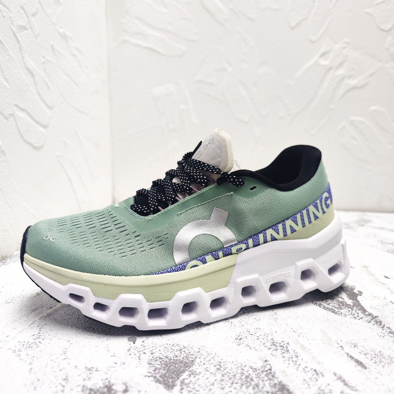 On Cloudmonster2 クラウドモンスター 第二世代 ジョギング スポーツ トレーニング ランニングシューズ メンズ レディー スニーカー タウンユース グリーン