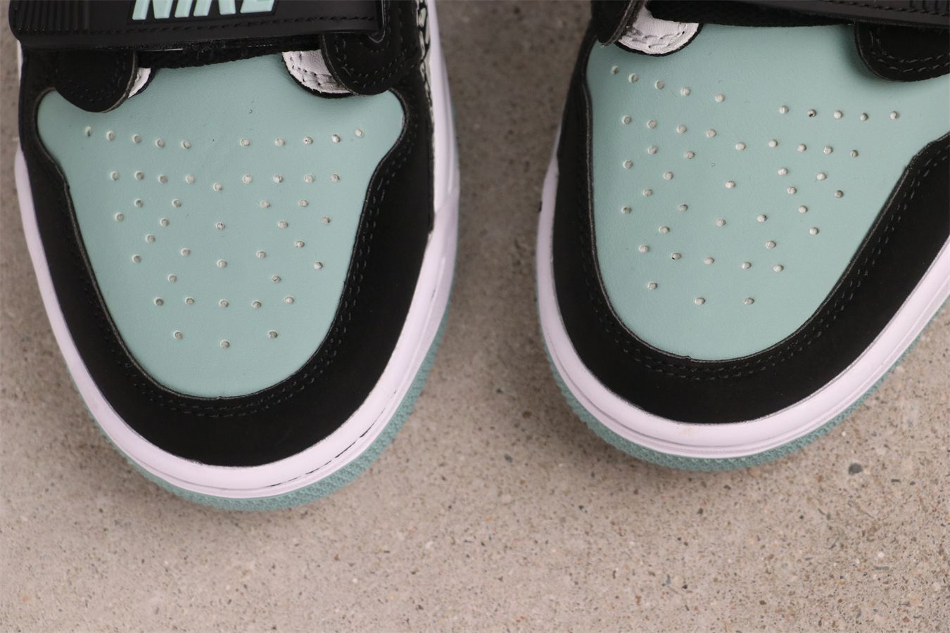 【今日特価】Air Jordan / エア ジョーダン Legacy 312 Low CD7069-109 ブラック ホワイト グリーン
