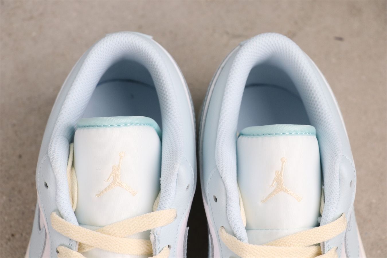 【今日特価】Air Jordan(エア ジョーダン) AJ1 HJ5999 - 400 イースター ウォーターグリーン 【今日特価】Air Jordan(エア ジョーダン) AJ1 HJ5999 - 400 イースター ウォーターグリーン