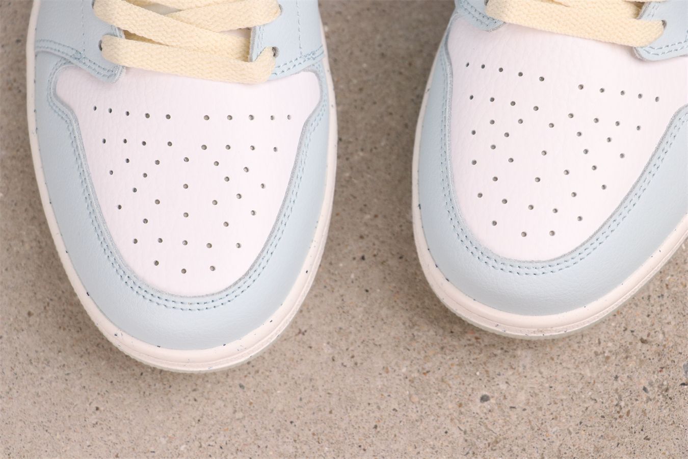 【今日特価】Air Jordan(エア ジョーダン) AJ1 HJ5999 - 400 イースター ウォーターグリーン 【今日特価】Air Jordan(エア ジョーダン) AJ1 HJ5999 - 400 イースター ウォーターグリーン