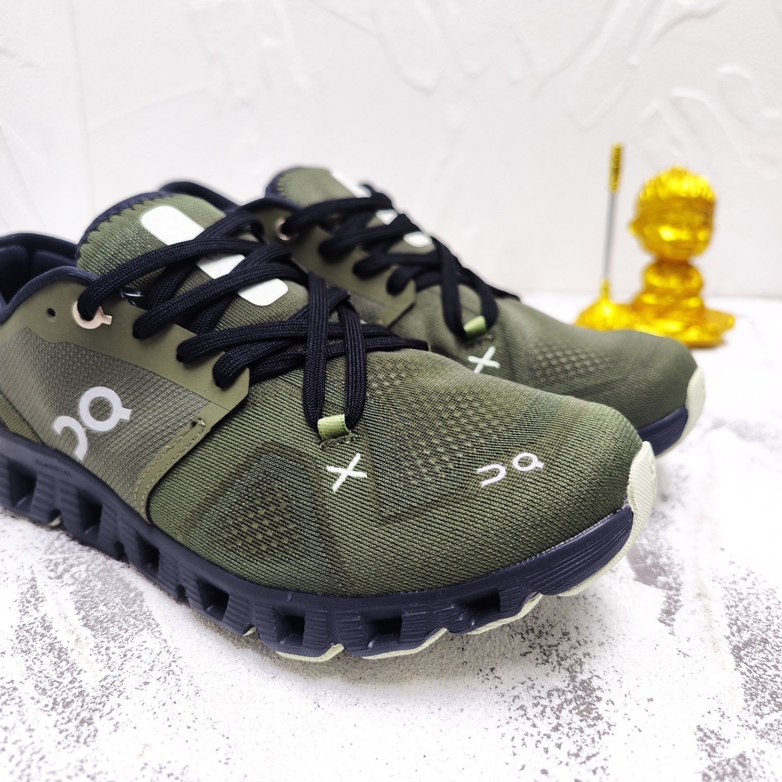 On Cloud X3 Sneakers オン クラウドX3 ジョギング スポーツ トレーニング ランニングシューズ メンズ レディース スニーカー タウンユース 新品 未使用 ミリタリーグリーン