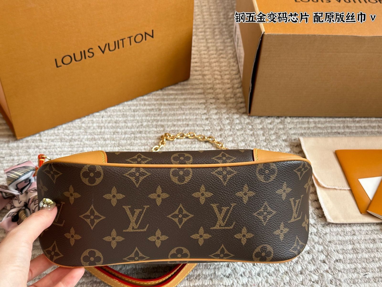 【今日特価】LV Monogram Horn Bag モノグラム ホーンバッグ ヴィンテージ ヴィヴィアン 限定版 【今日特価】LV Monogram Horn Bag モノグラム ホーンバッグ ヴィンテージ ヴィヴィアン 限定版