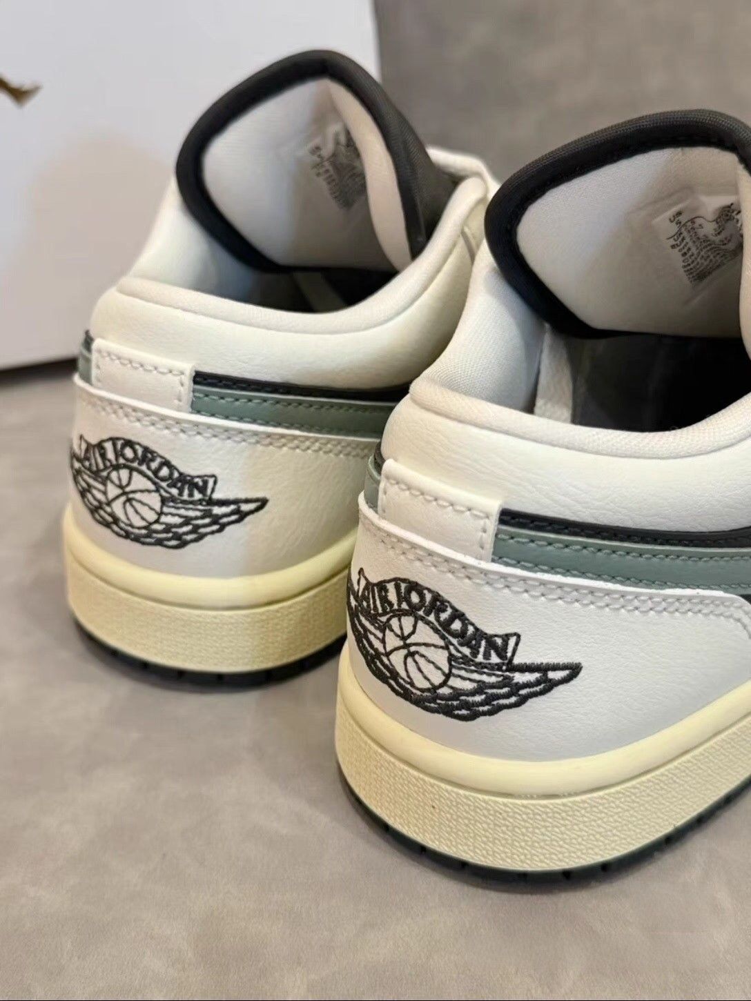 ?大特価?新品箱付 未使用 Nike Air Jordan 1 Low 男女