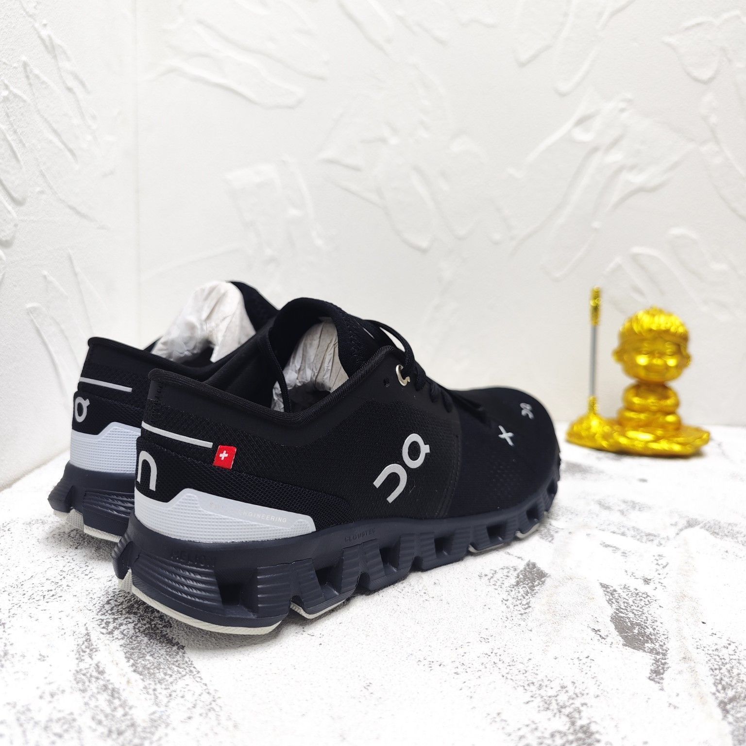 On Cloud X3 Sneakers オン クラウドX3 ジョギング スポーツ トレーニング ランニングシューズ メンズ レディース スニーカー タウンユース 新品 未使用 ブラック　全色