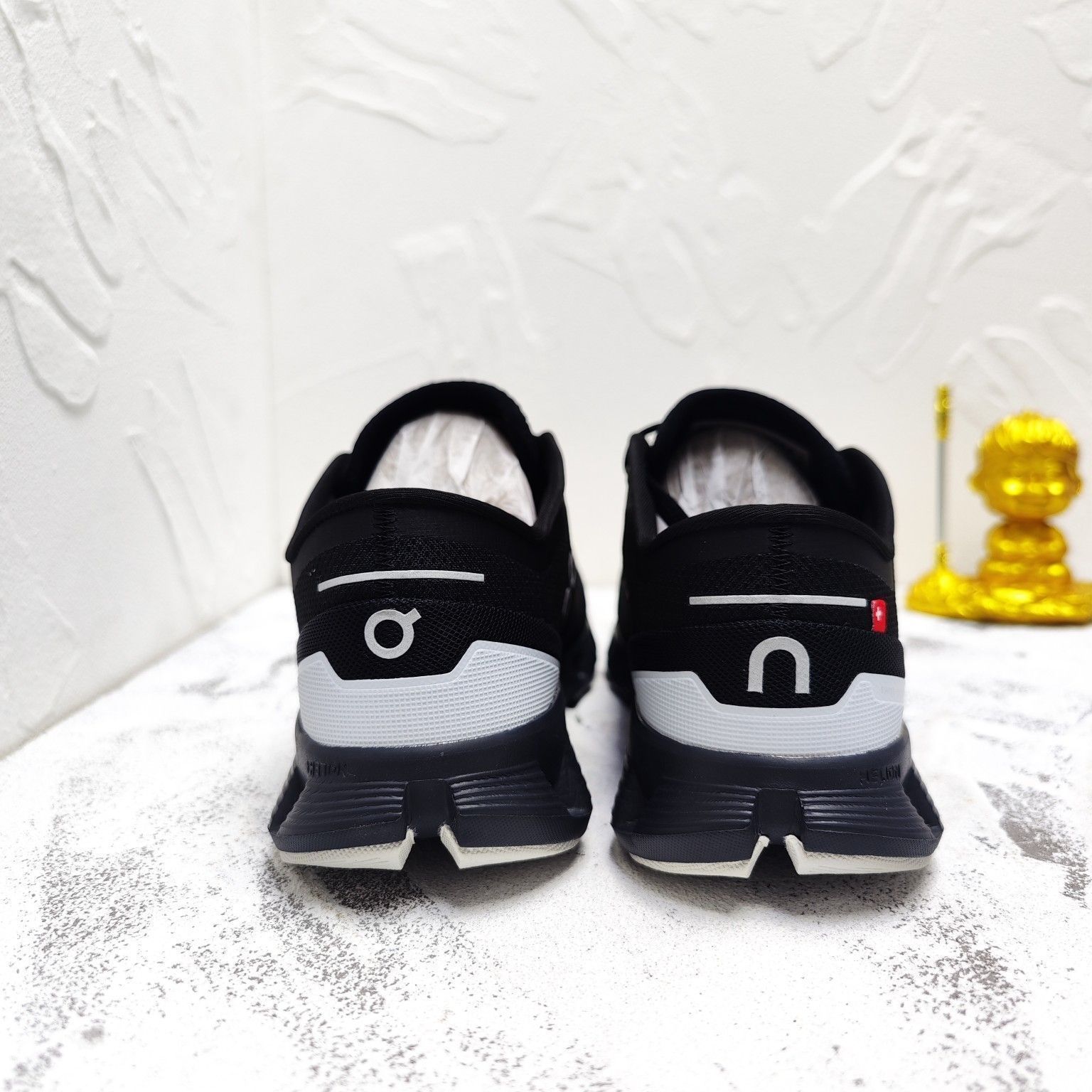 On Cloud X3 Sneakers オン クラウドX3 ジョギング スポーツ トレーニング ランニングシューズ メンズ レディース スニーカー タウンユース 新品 未使用 ブラック　全色